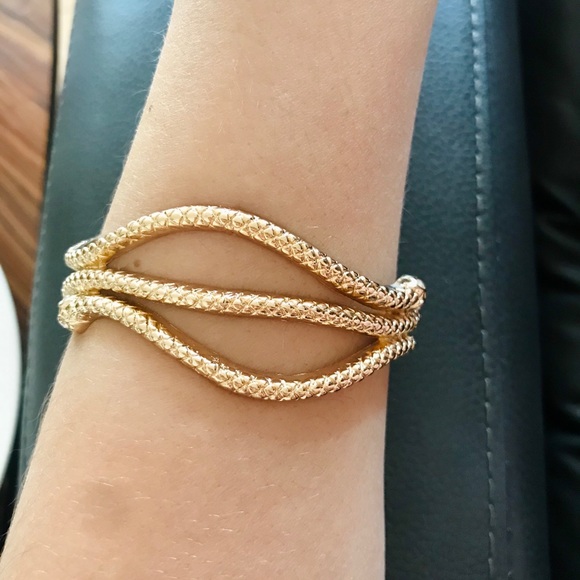 Oriflame double-headed snake bracelet - Picture 2 of 5